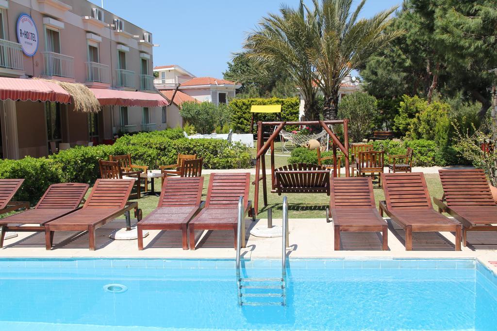 R+ Hotel By Rooms Çeşme Exterior photo