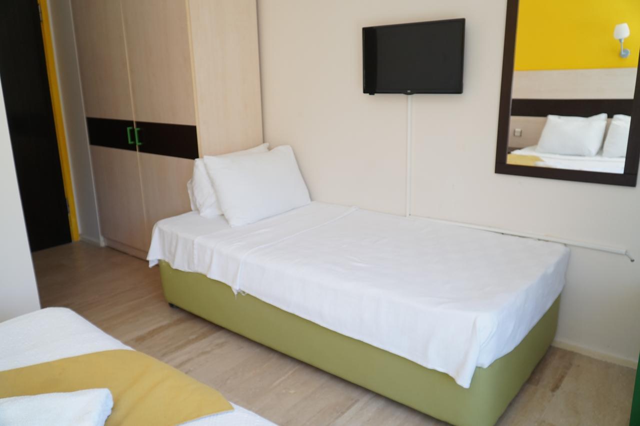 R+ Hotel By Rooms Çeşme Exterior photo