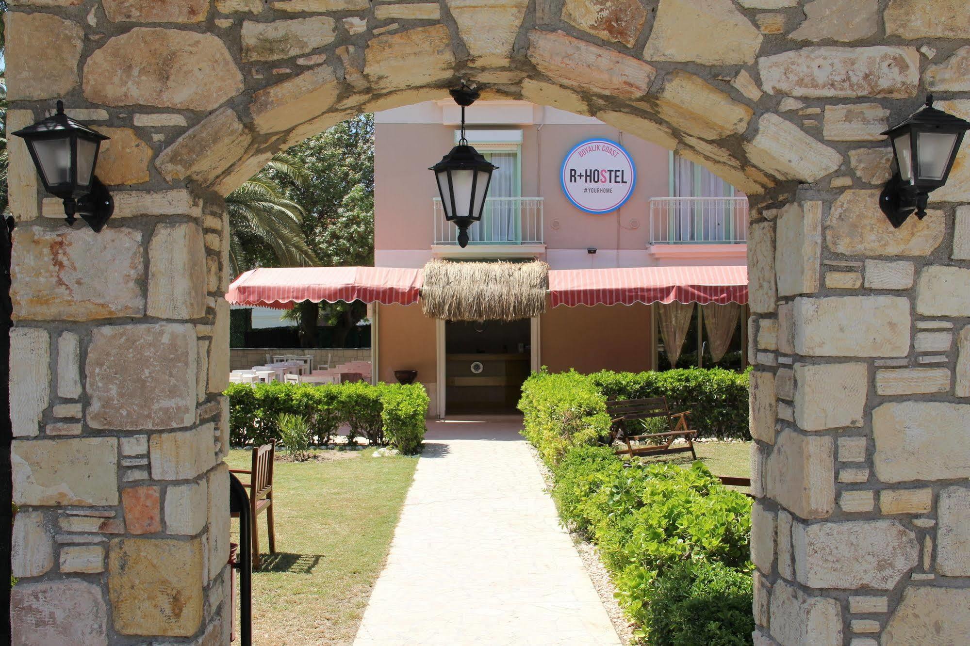 R+ Hotel By Rooms Çeşme Exterior photo